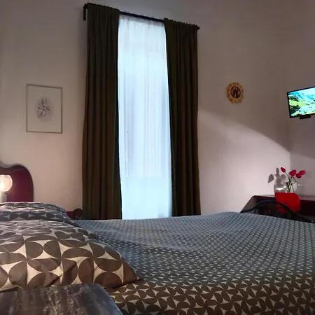 Casa Zenobi Πανσιόν Σενιγκάλια